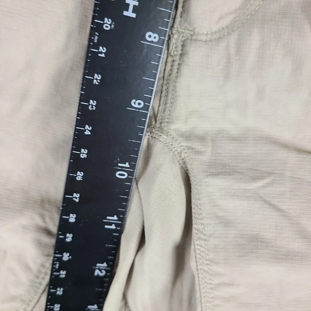 The North Face Shorts Mens Medium Beige 9